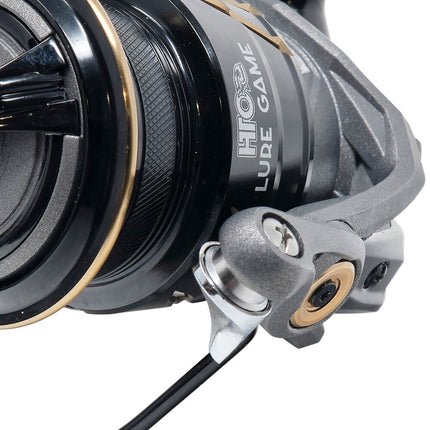 HTO Lure Game Fixed Spool Fishing Reel | 4000 Size | 5+1 BB