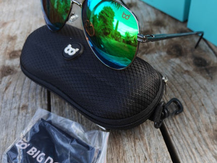 Big Dog Eagle Polarised Sunglasses With Hard Case
